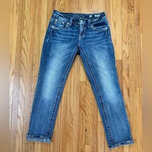 Miss me cuffed capris. Size 25.